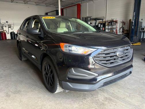 Agate Black Metallic 2021 Ford Edge SE