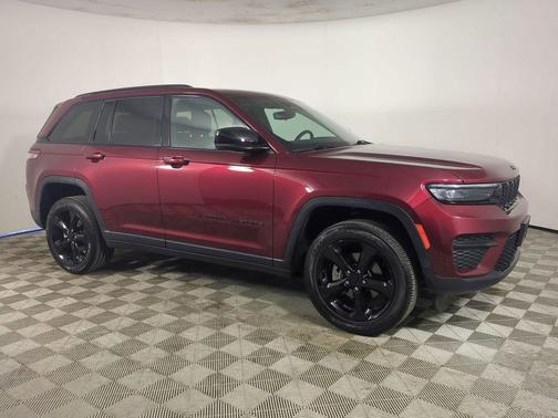 2024 Jeep Grand Cherokee Altitude