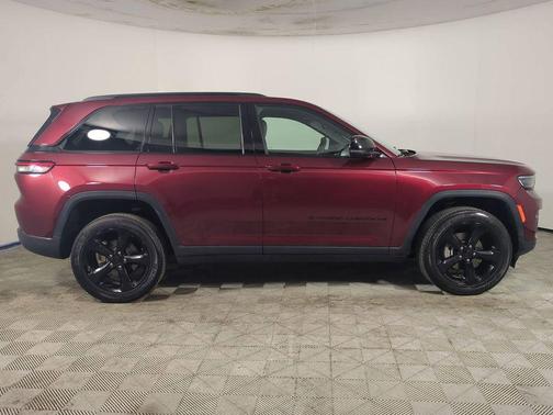 2024 Jeep Grand Cherokee Altitude