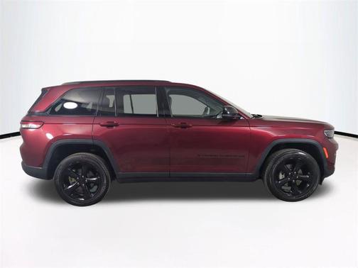 2024 Jeep Grand Cherokee Altitude