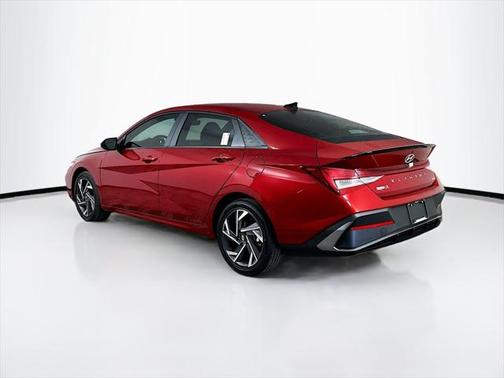 2025 Hyundai ELANTRA Sport