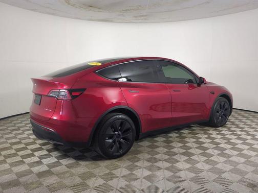 2025 Tesla Model Y Long Range Dual Motor All-Wheel Drive