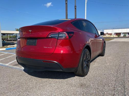 2025 Tesla Model Y Long Range Dual Motor All-Wheel Drive