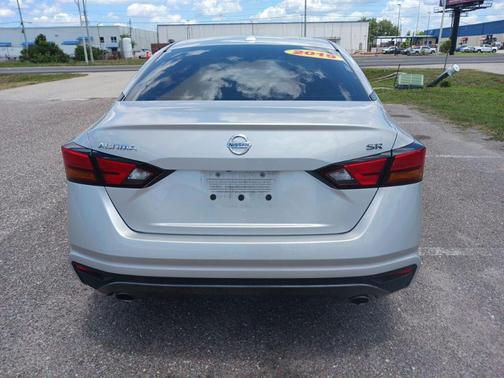 Brilliant Silver Metallic 2019 Nissan Altima 2.5 SR