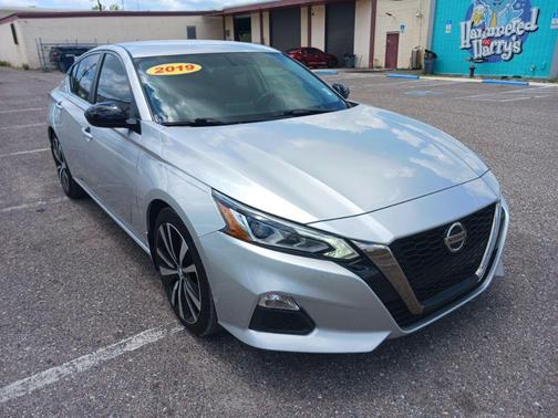 Brilliant Silver Metallic 2019 Nissan Altima 2.5 SR