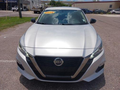 Brilliant Silver Metallic 2019 Nissan Altima 2.5 SR