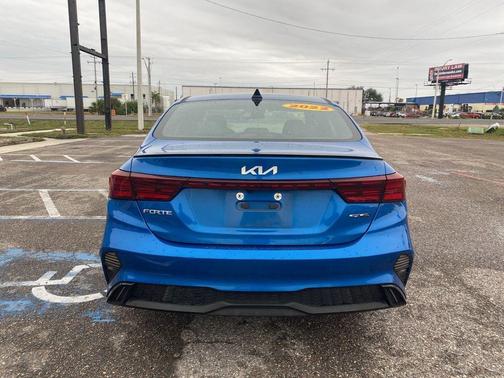 2022 Kia Forte GT-Line