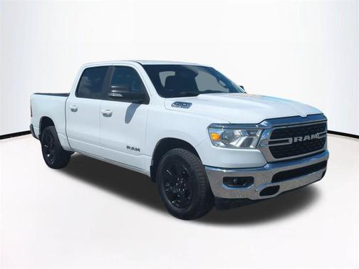 Bright White Clearcoat 2022 RAM 1500 Big Horn/Lone Star