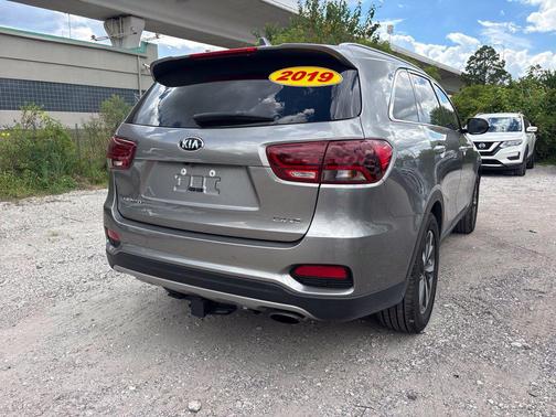 Titanium Silver 2019 Kia Sorento EX