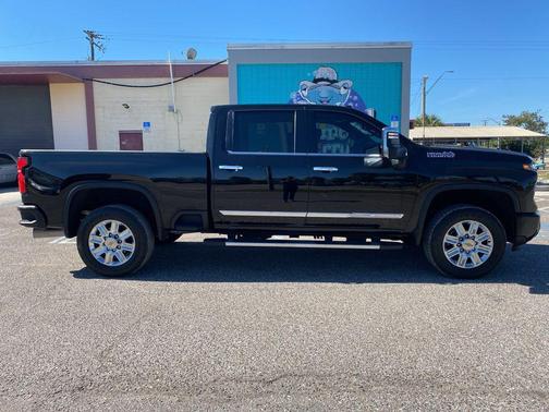 2024 Chevrolet Silverado 2500 High Country