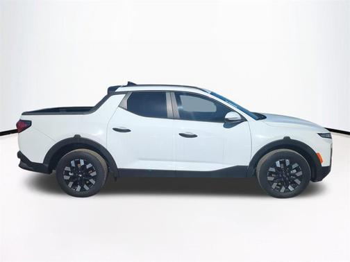 2025 Hyundai SANTA CRUZ SEL Activity
