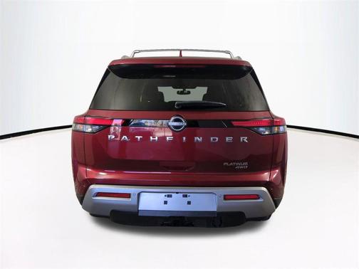 2022 Nissan Pathfinder Platinum 4WD
