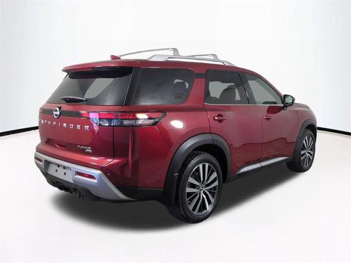 2022 Nissan Pathfinder Platinum 4WD
