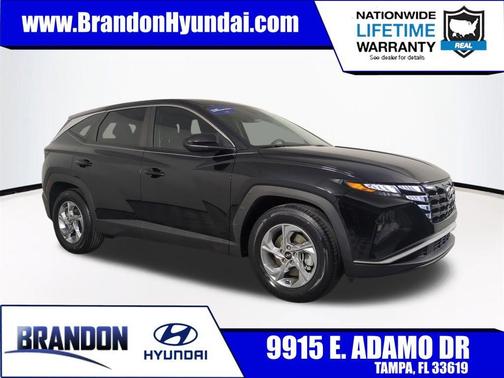 2023 Hyundai TUCSON SE
