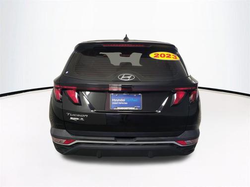2023 Hyundai TUCSON SE