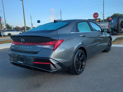 2026 Hyundai ELANTRA Sport