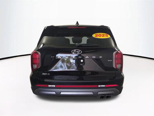Abyss Black Pearl 2025 Hyundai PALISADE SEL Premium