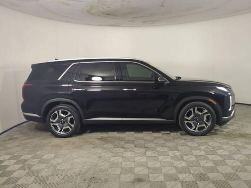 Abyss Black Pearl 2025 Hyundai PALISADE SEL Premium