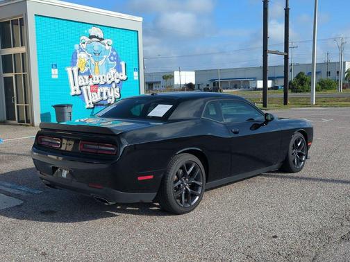 Pitch Black Clearcoat 2021 Dodge Challenger R/T