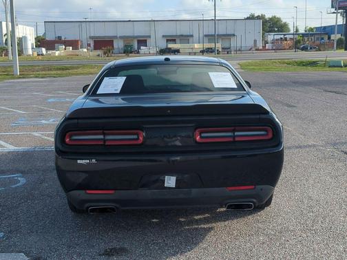 Pitch Black Clearcoat 2021 Dodge Challenger R/T