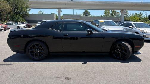 Pitch Black Clearcoat 2021 Dodge Challenger R/T