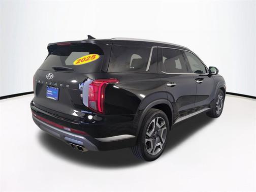 2025 Hyundai PALISADE SEL Premium