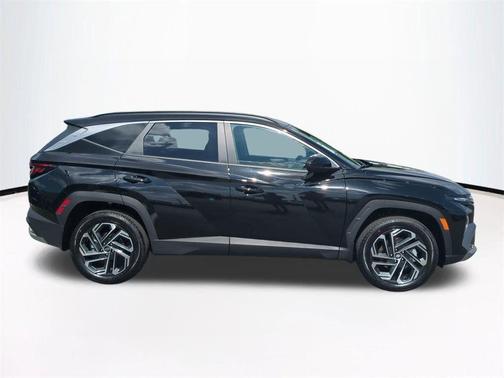 Phantom Black 2026 Hyundai TUCSON SEL