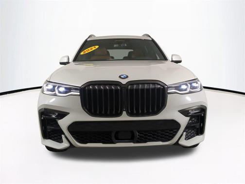2021 BMW X7 M50i