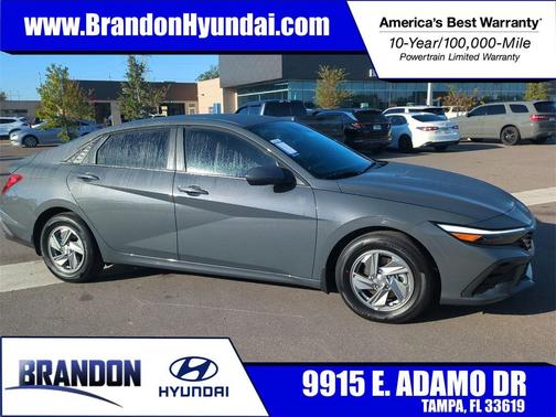 2026 Hyundai ELANTRA SE