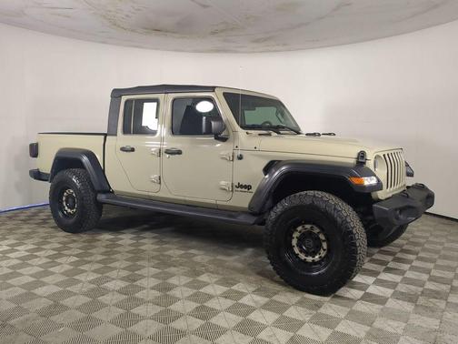 2020 Jeep Gladiator Sport