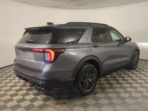 Carbonized Gray Metallic 2025 Ford Explorer ST
