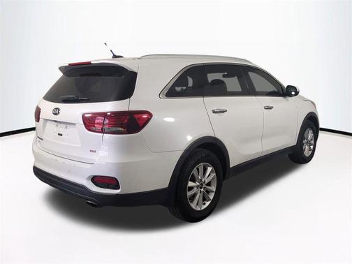 Snow White Pearl 2020 Kia Sorento LX
