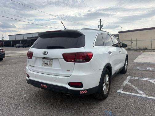 Snow White Pearl 2020 Kia Sorento LX