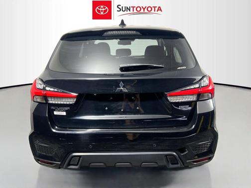 Labrador Black Pearl 2024 Mitsubishi Outlander Sport 2.0 LE