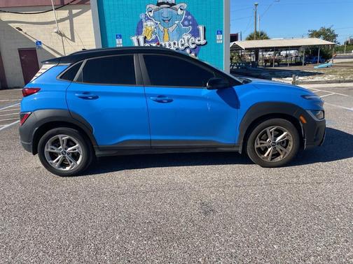 2022 Hyundai KONA SEL