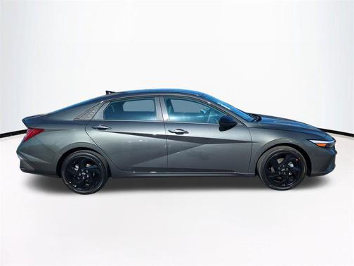 2026 Hyundai ELANTRA HEV SEL Sport