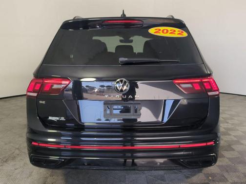 2022 Volkswagen Tiguan 2.0T SE R-Line Black