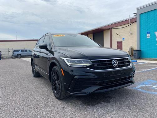 2022 Volkswagen Tiguan 2.0T SE R-Line Black