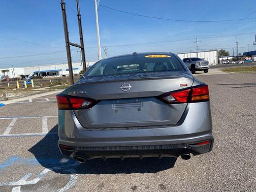 2024 Nissan Altima SR FWD