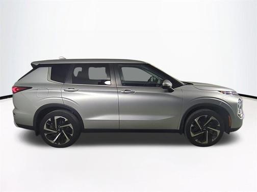2023 Mitsubishi Outlander SE 2.5 2WD