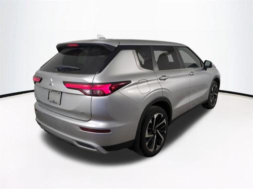2023 Mitsubishi Outlander SE 2.5 2WD