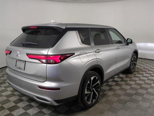 2023 Mitsubishi Outlander SE 2.5 2WD