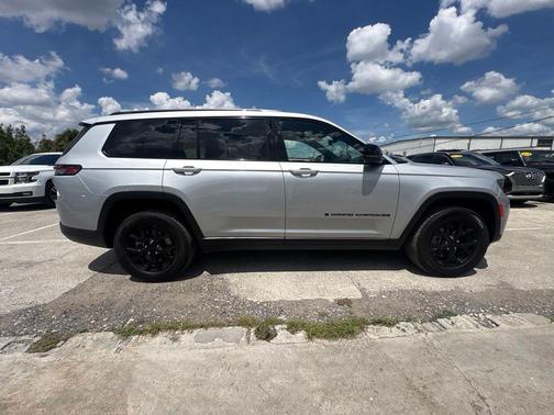 Silver Zynith 2024 Jeep Grand Cherokee L Altitude