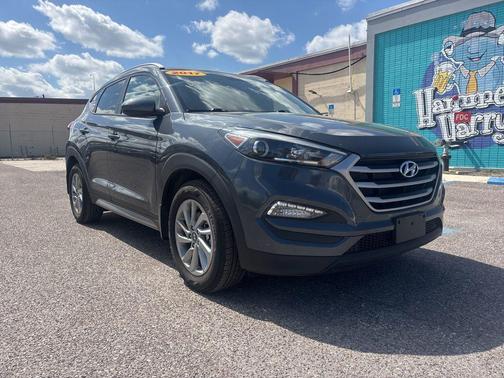 2017 Hyundai TUCSON SE