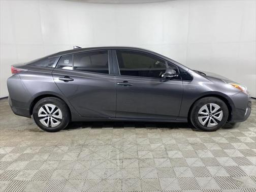 2016 Toyota Prius Three