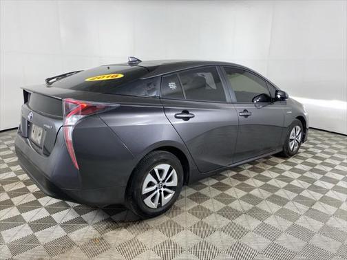 2016 Toyota Prius Three