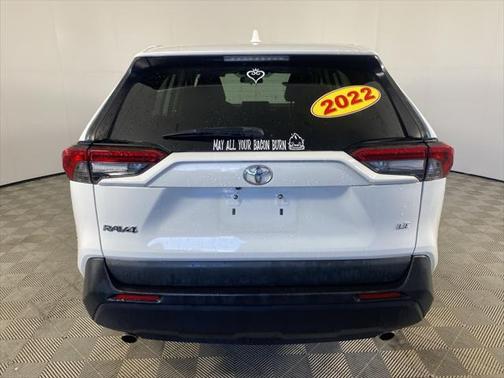 2022 Toyota RAV4 LE