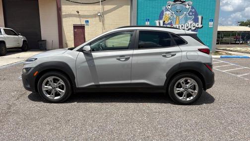 Cyber Silver 2023 Hyundai KONA SEL