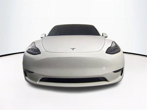 Pearl White Multi-Coat 2023 Tesla Model Y Long Range Dual Motor All-Wheel Drive