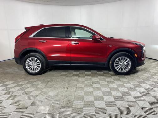 2024 Cadillac XT4 Luxury